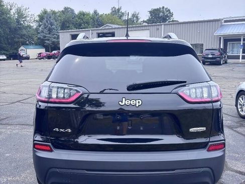 Used 2019 Jeep Cherokee Latitude w/ Popular Appearance Group AWD/4WD image 11