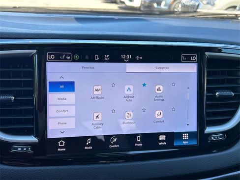 Used 2024 Chrysler Pacifica Touring-L image 32