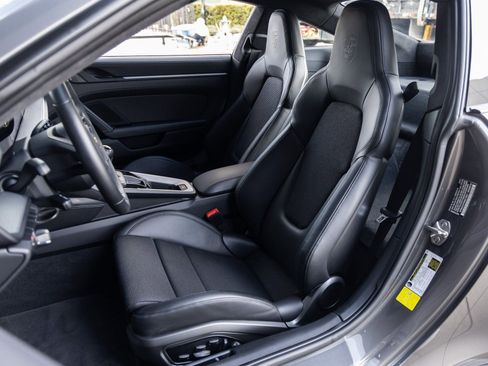 Certified 2022 Porsche 911 GT3 image 5