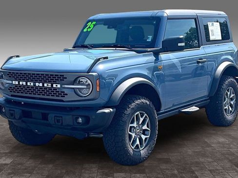 Used 2025 Ford Bronco Badlands AWD/4WD image 24