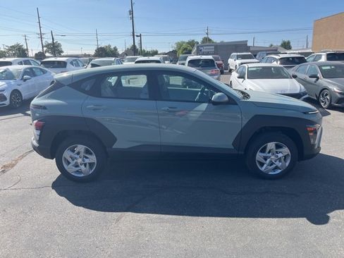 New 2026 Hyundai Kona SE image 4