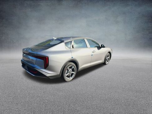 New 2025 Kia K4 LXS image 22