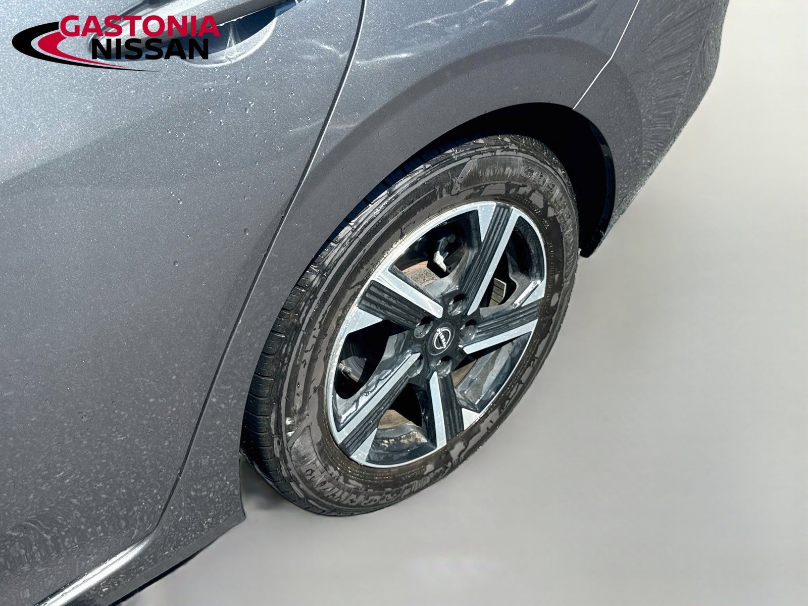Used 2024 Nissan Sentra SV FWD image 36