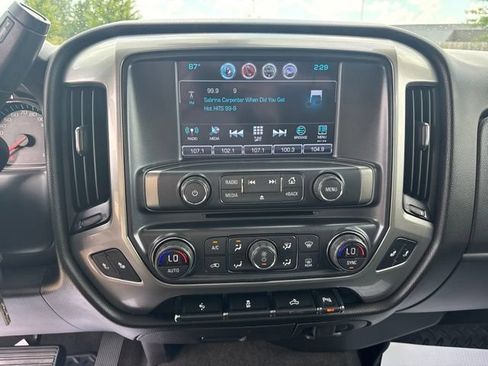 Used 2018 Chevrolet Silverado 1500 LT w/ All Star Edition AWD/4WD image 5