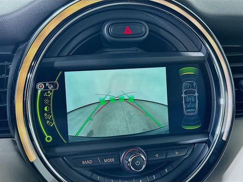 Used 2018 MINI Cooper Convertible image 16