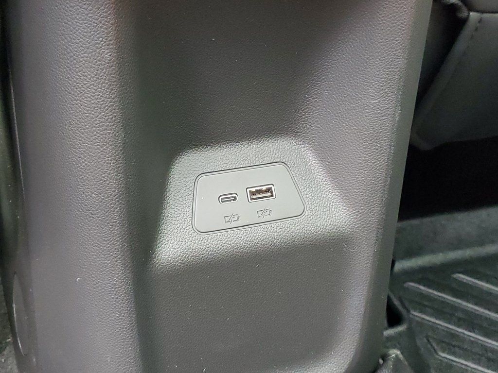 Used 2024 Buick Envision Sport Touring AWD/4WD image 30