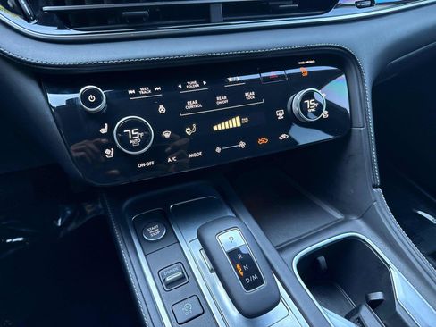 Used 2025 INFINITI QX60 Luxe w/ Cargo Package FWD image 22