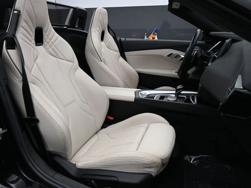 Used 2020 BMW Z4 sDrive30i w/ Executive Package image 24