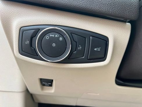 Used 2019 Lincoln MKC Premiere AWD/4WD image 25
