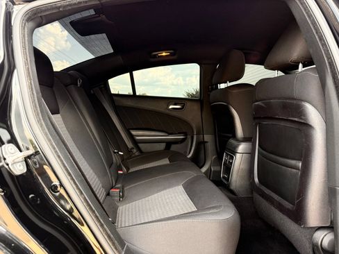 Used 2019 Dodge Charger Scat Pack RWD image 27