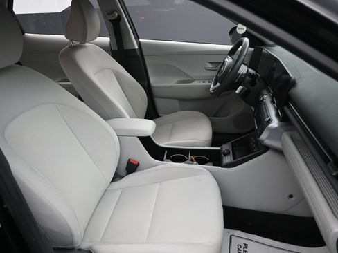 Used 2024 Hyundai Kona SEL FWD image 33