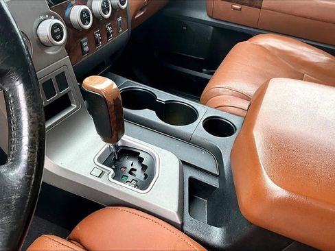 Used 2010 Toyota Tundra Limited AWD/4WD image 24