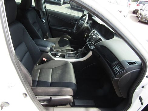 Used 2014 Honda Accord Sport image 16