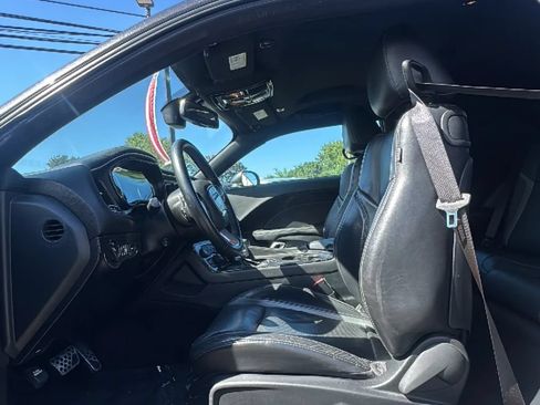 Used 2018 Dodge Challenger GT w/ Driver Convenience Group AWD/4WD image 12