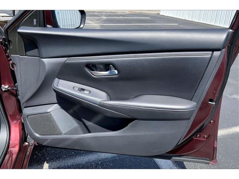 Used 2025 Nissan Sentra SV FWD image 20