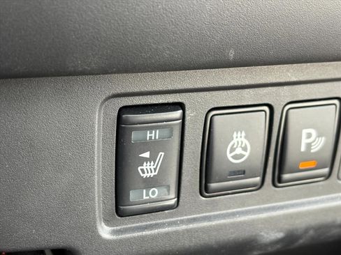 Used 2024 Nissan Frontier PRO-4X w/ Pro Premium Package image 13