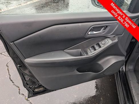 Certified 2026 Nissan Rogue SV AWD/4WD image 15
