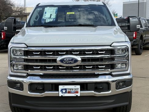 New 2026 Ford F250 Lariat w/ FX4 Off-Road Package image 28