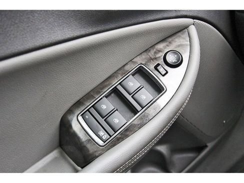 Used 2014 Chevrolet Impala LT image 22