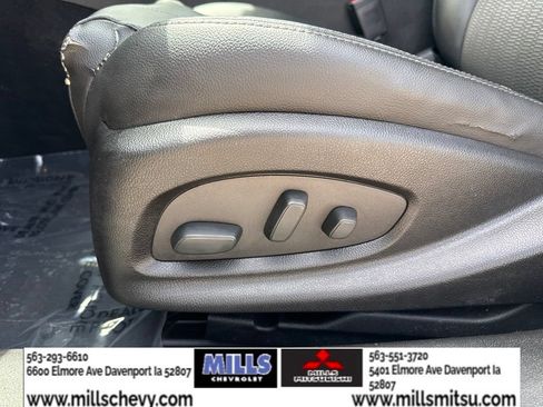 Used 2018 Chevrolet Impala LT w/ Sunroof and Spoiler Package FWD image 11