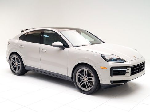 New 2026 Porsche Cayenne Coupe image 7