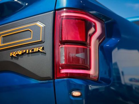 Used 2017 Ford F150 Raptor w/ Equipment Group 802A Luxury AWD/4WD image 31