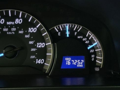 Used 2013 Toyota Camry SE FWD image 24