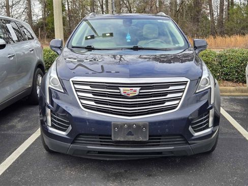 Used 2017 Cadillac XT5 Luxury w/ Driver Awareness Package image 2