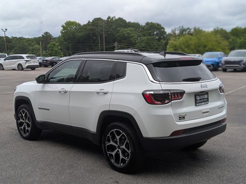 Used 2025 Jeep Compass Limited AWD/4WD image 6