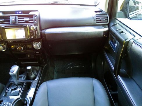 Used 2019 Toyota 4Runner TRD Pro AWD/4WD image 32