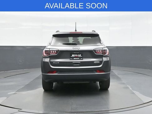 Used 2023 Jeep Compass Latitude image 6