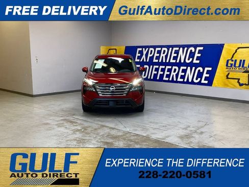 Used 2026 Nissan Rogue SV FWD image 3