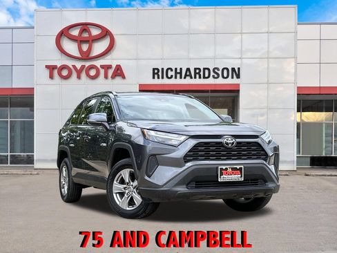 Used 2025 Toyota RAV4 XLE FWD image 1
