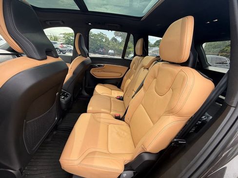 Used 2024 Volvo XC90 B6 Ultimate AWD/4WD image 3