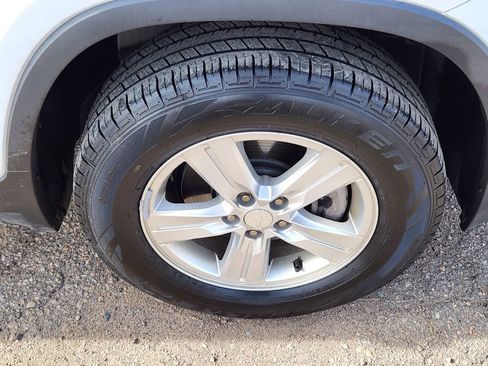 Used 2018 Chevrolet Trax LT w/ LT Convenience Package image 15