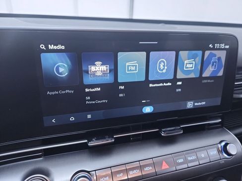 Used 2025 Hyundai Kona SE image 16