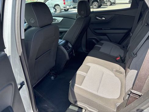 Used 2025 Chevrolet Blazer LT image 12