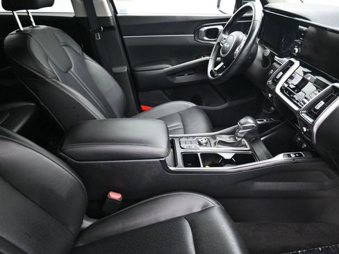 Used 2023 Kia Sorento S w/ Panoramic Sunroof Package FWD image 10