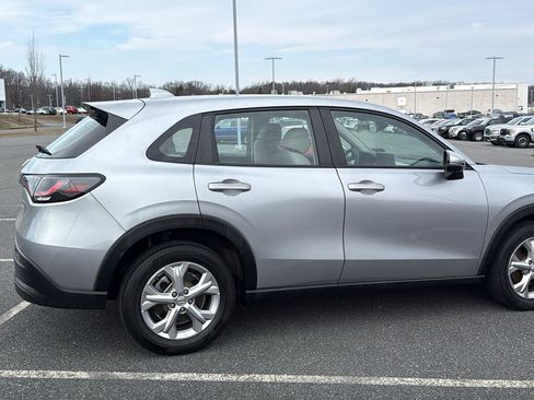 Used 2023 Honda HR-V LX image 5
