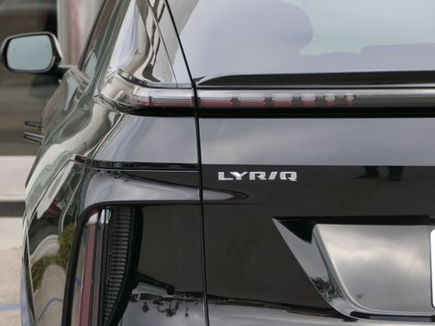 Certified 2024 Cadillac Lyriq Sport AWD/4WD image 5