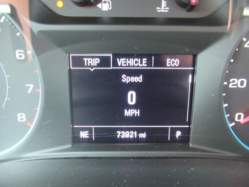 Used 2021 Chevrolet Traverse LS FWD image 27