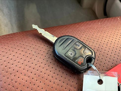 Used 2013 Ford F150 King Ranch w/ King Ranch Luxury Pkg image 14