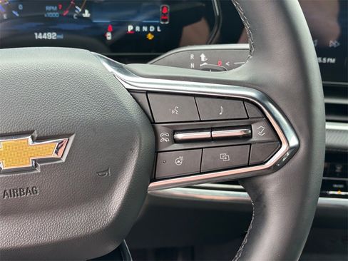 Used 2026 Chevrolet Equinox LT image 16