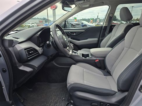 Certified 2025 Subaru Outback Premium image 8