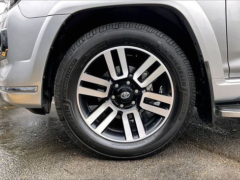 Used 2023 Toyota 4Runner Limited RWD image 31