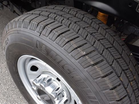 Used 2021 Ford F250 XL w/ Power Equipment Group AWD/4WD image 28