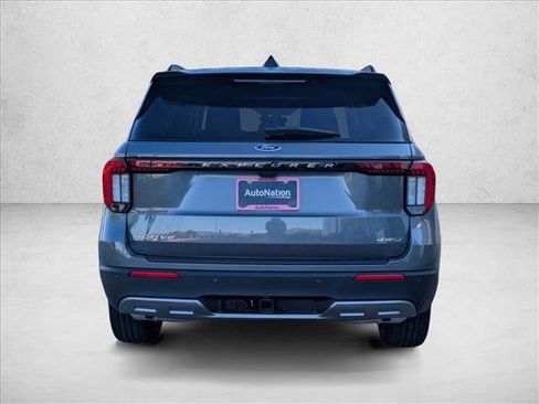 New 2026 Ford Explorer Active AWD/4WD image 8