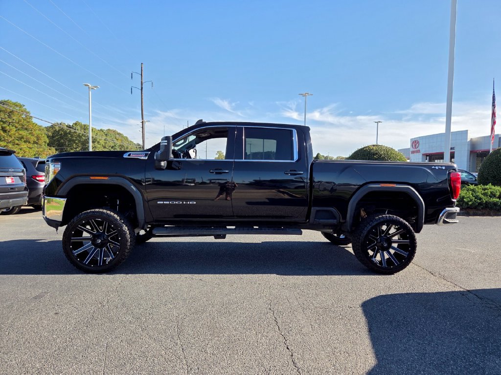 Used 2021 GMC Sierra 2500 SLE AWD/4WD image 3