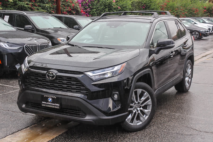 Used 2022 Toyota RAV4 XLE Premium AWD/4WD image 1