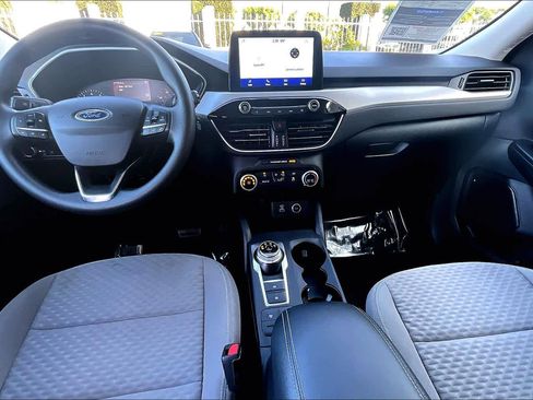 Used 2021 Ford Escape SE image 15